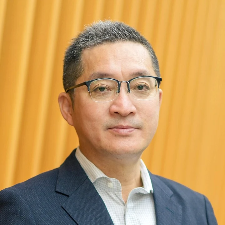 Hironori Kobayashi, Pengasas Bersama dan Pengarah Bridzia